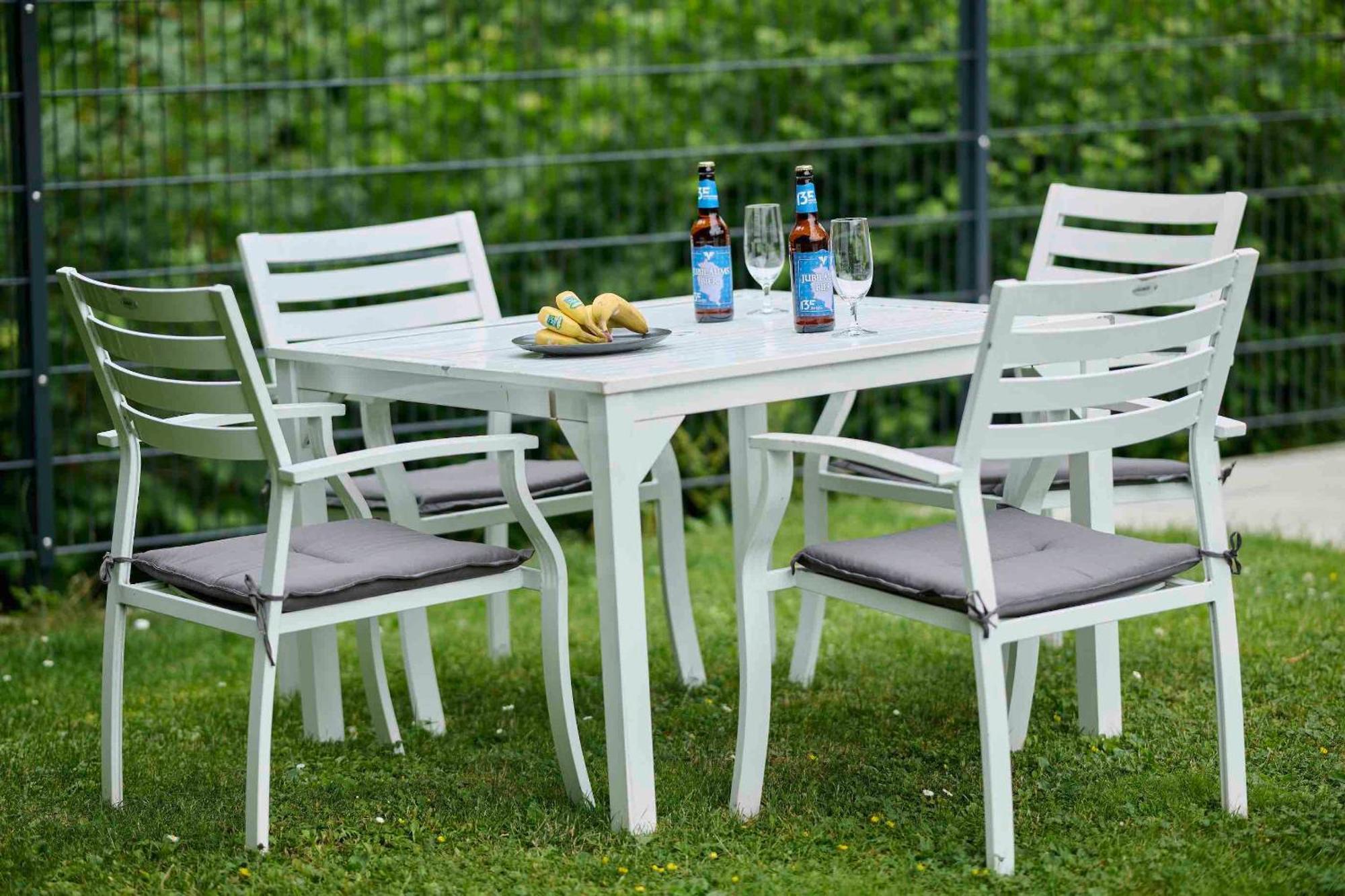 Charmantes Apartment Im Gruenen Bregenz Esterno foto