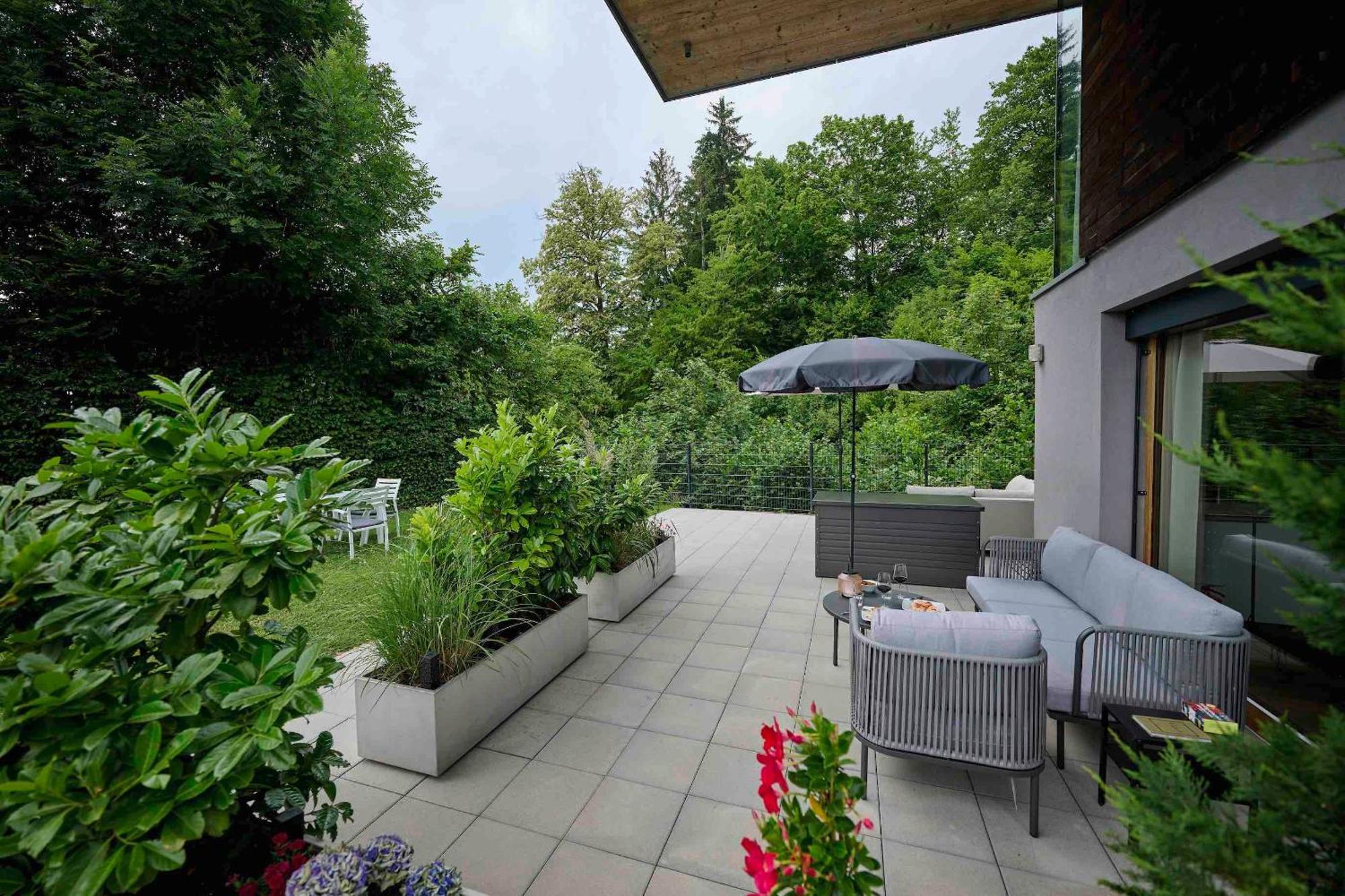 Charmantes Apartment Im Gruenen Bregenz Esterno foto